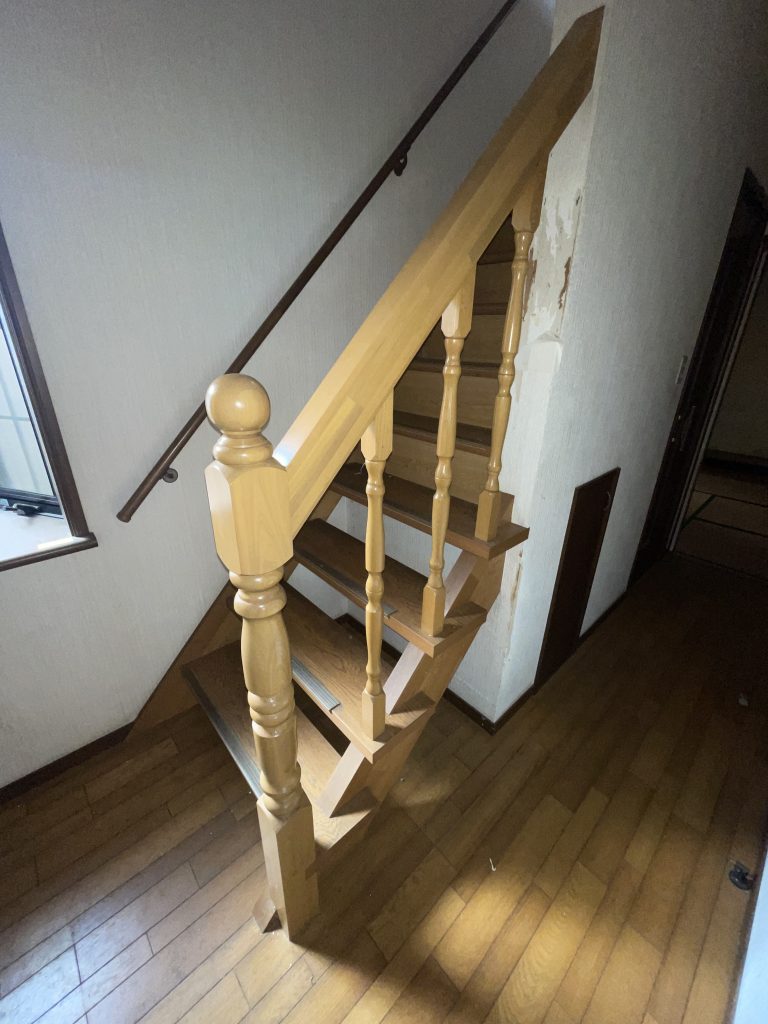 階段手すりリフォーム　泉大津市